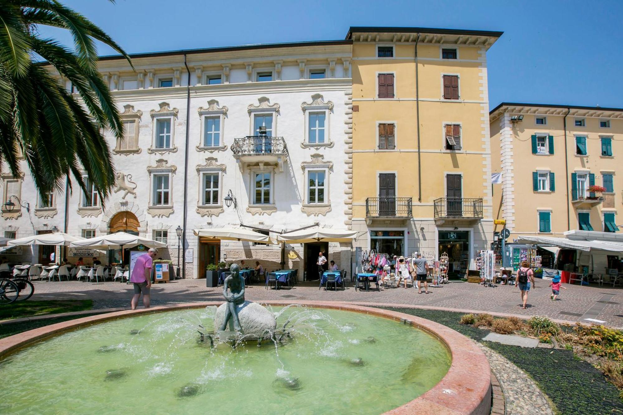 Residenza Rocca Del Lago 2 - Happy Rentals Riva del Garda Dış mekan fotoğraf