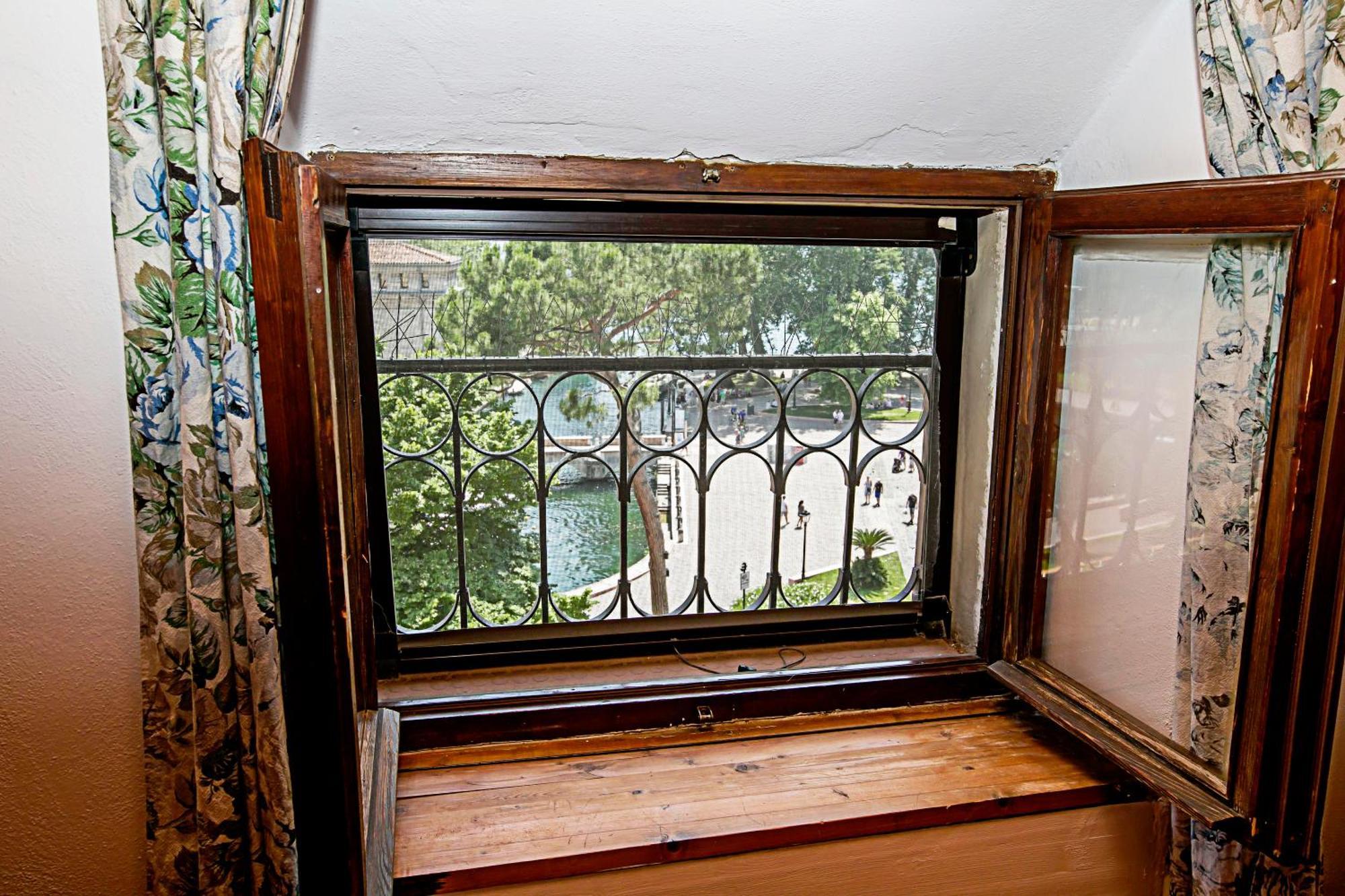 Residenza Rocca Del Lago 2 - Happy Rentals Riva del Garda Dış mekan fotoğraf